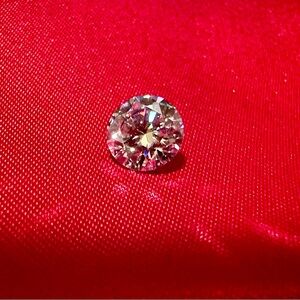 Real Moissanite, 1.0 CT